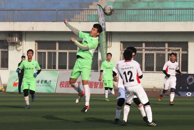 火箭队签下防守前锋，再添新援至19人